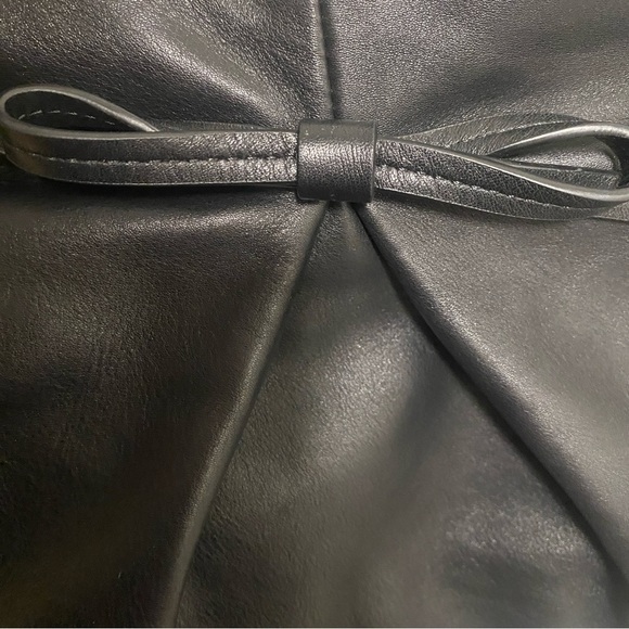 NWOT Reformation Vittoria Leather clutch in Black & Silver Hardware - Picture 14 of 16